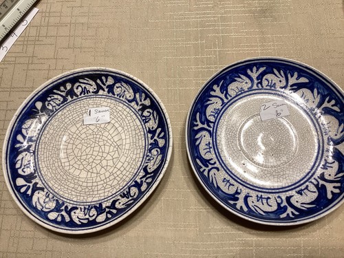 Dedham Keramik Antik 6" Hase Untertasse blau und weiß Kunsthandwerk #1 & #2 - Bild 1 von 4