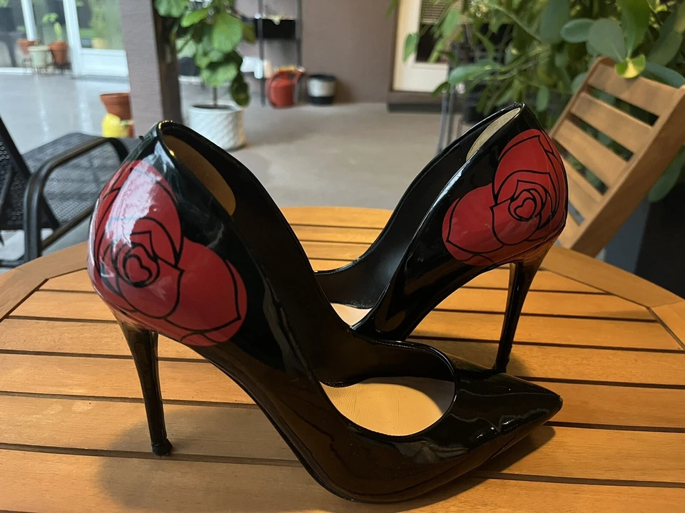 Women’s Black Patent Leather Heels Size 8 1/2 - Image 3 of 4