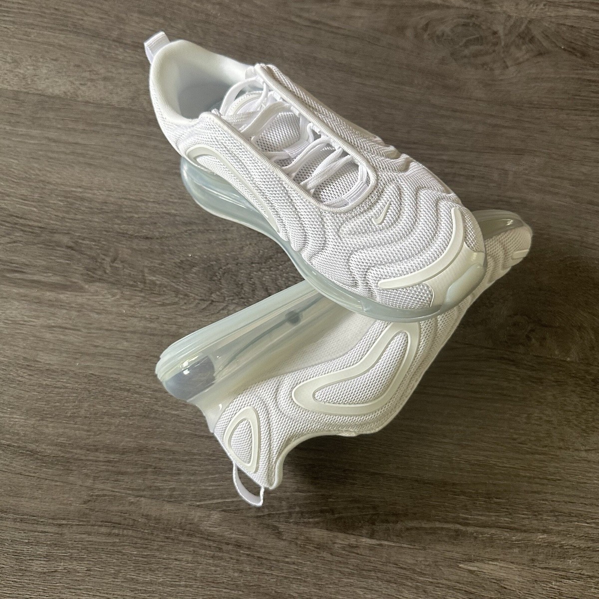 RARE Nike Air Max 720 Triple White Womens Shoes AR9293-101 