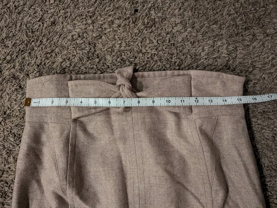 Womens MAX MARA Italy Beige 100% Virgin Wool Midi pencil Straight skirt size 12  - Image 4 of 4