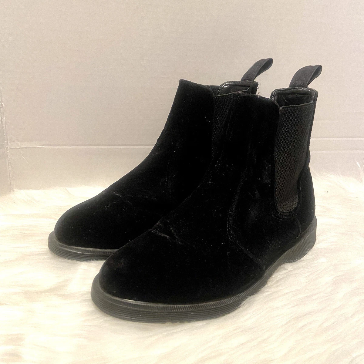 det tvivler jeg på solo gaben Dr. Martens Flora Suede Chelsea Boots Size 6 | eBay