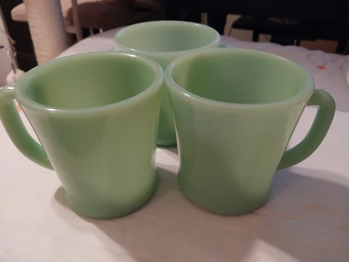 Vintage Fire King Oven Ware Jadeite Restaurant D Handle Coffee Mug Set of 3