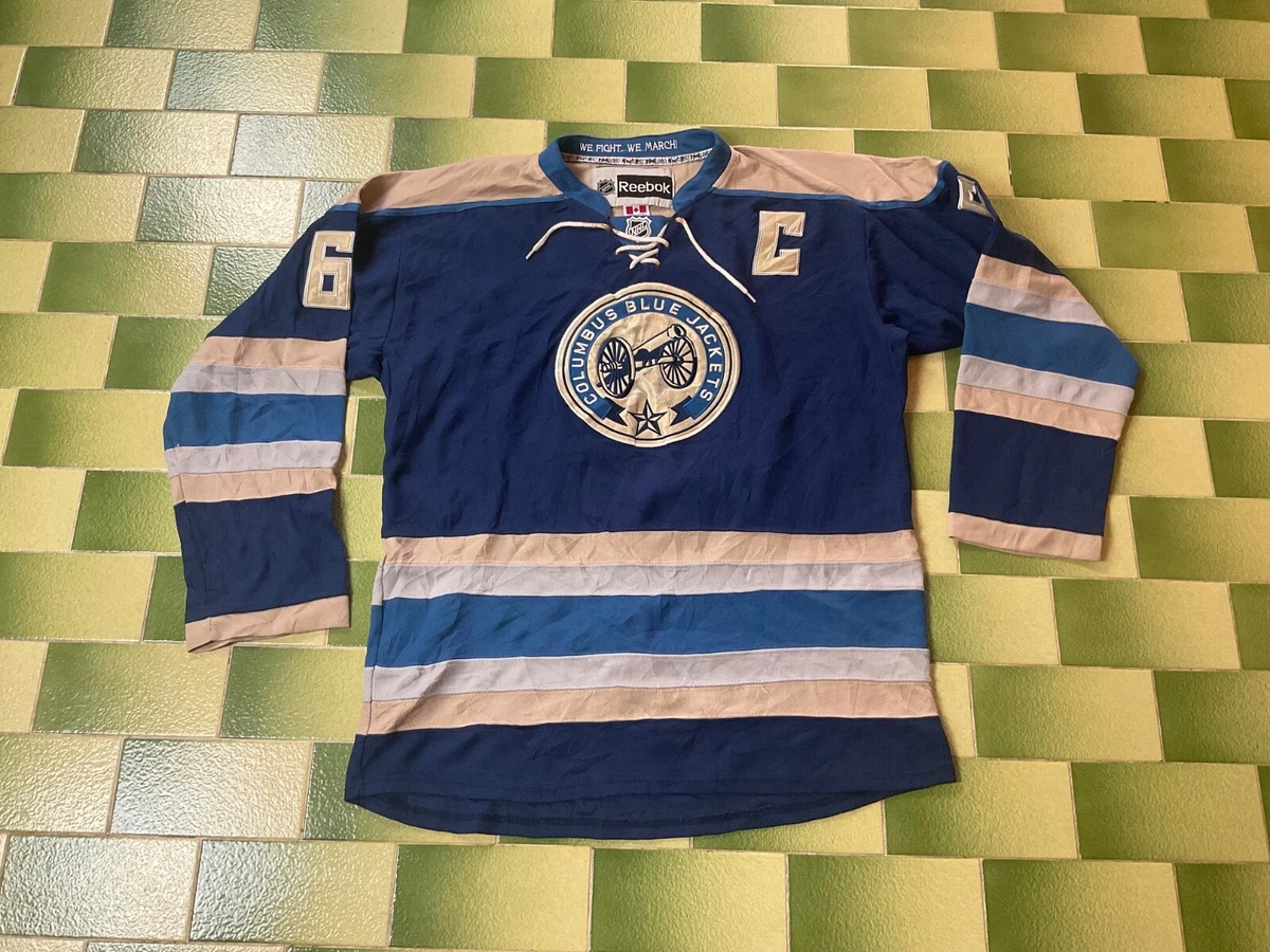 Qualité, performance et durabilité exceptionnelles en maillot de hockey sur glace en bleu pour les passionnés de hockey sur glace
