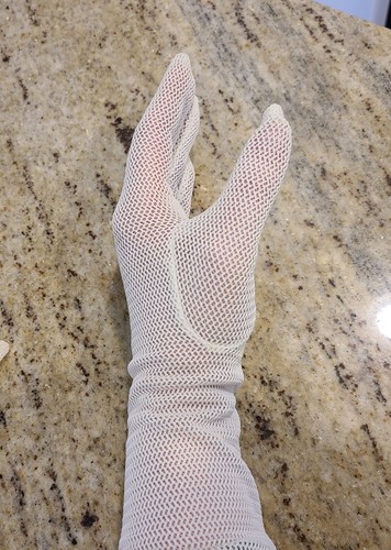 Vintage Size XL Nylon Stretch Fishnet Off White 14.5" Formal Gloves Van Raalte - Picture 7 of 11