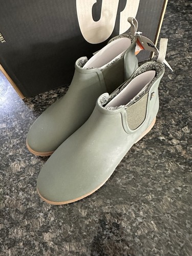 BOGS Sweetpea Boot Women's Boot Winter boot Lined Waterproof Size 10. NWB - Picture 2 of 6