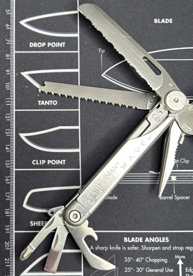 Leatherman Wave Original Acero Inoxidable En muy buen estado Usado De Colección Retirado 0200 Herramienta Solo LIMPIO Foto 4 de 4