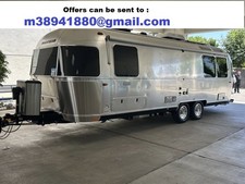 2021 AIRSTREAM GLOBETROTTER 27FB TWIN
