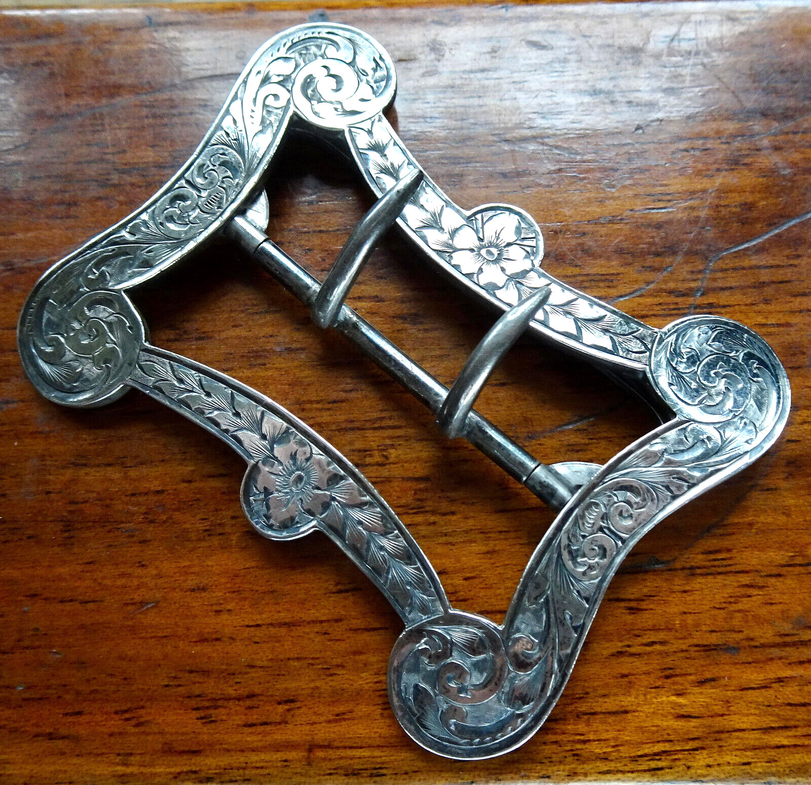 antique Victorian solid SILVER ornate flower scro… - image 3