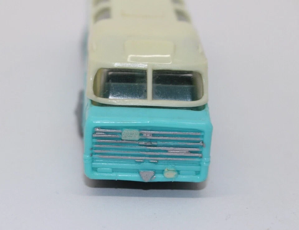 dm1720, RAR Alter HERR ex. DDR Ikarus 55 BUS Reisebus graue Räder himmelblau TOP - Bild 2 von 4