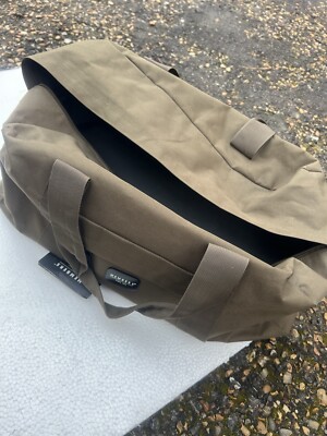 Members leichte Reisetasche/Reisetasche in Khaki mit Etikett