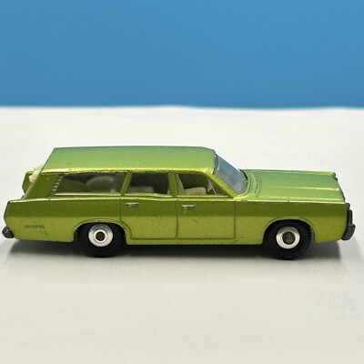 Vintage Matchbox Lesney Mercury Station Wagon Green #73 White dogs