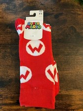 NEW NINTENDO SUPER MARIO BROS. MEN'S CREW SOCKS BIOWORLD RED