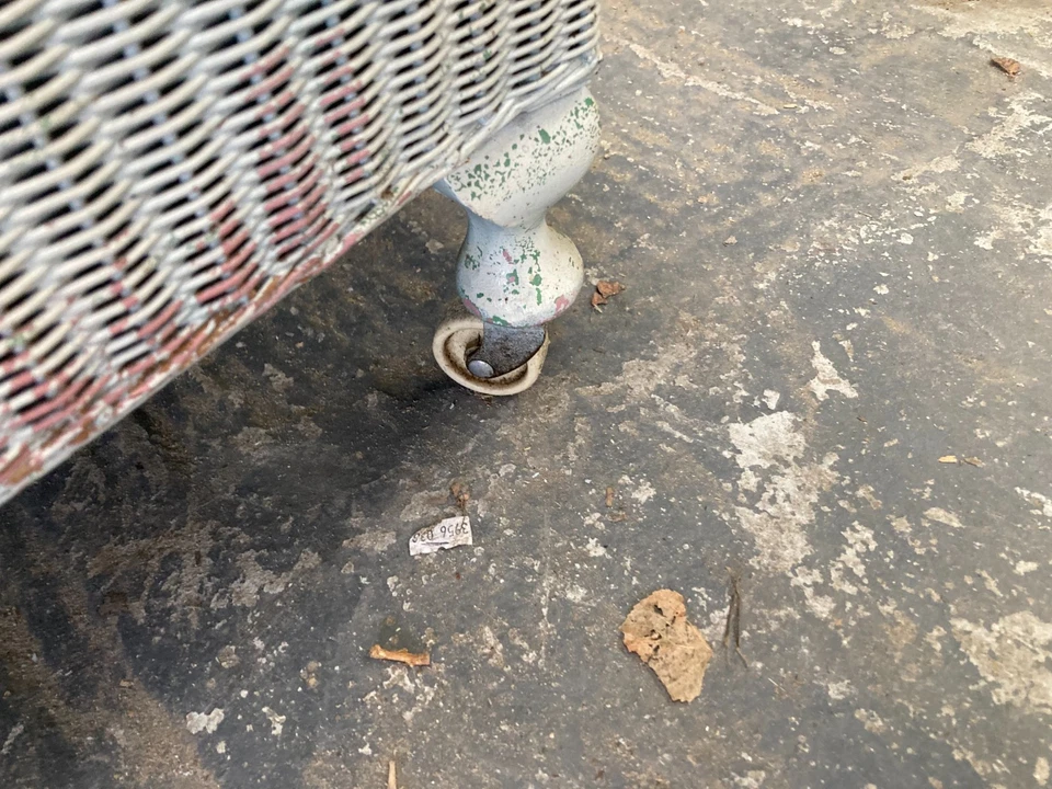 Vintage Lloyd Loom Lusty Woven Wicker Ottoman Blanket Storage Box on Wheels - Image 4 of 4