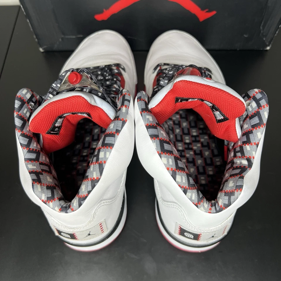 Talla 11 - Air Jordan 5 Retro 2021 Quai 54 Foto 4 de 4