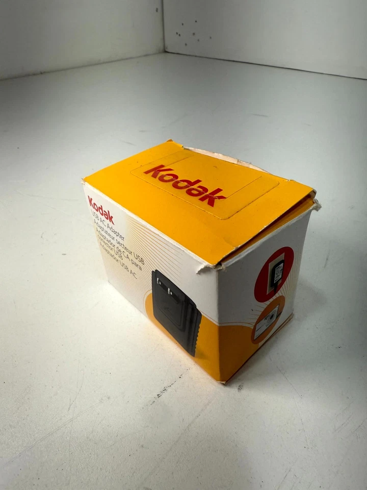 Adaptador de corriente alterna USB Kodak negro 5V montaje en pared para cámaras digitales EasyShare Foto 3 de 4