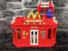 McDonald's Drive Thru Play Restaurant Playset 2003 CDI