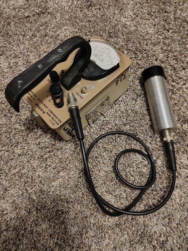 Eberline Geiger Counter E-120 Rad Detector AS IS Powers up and gets Readings