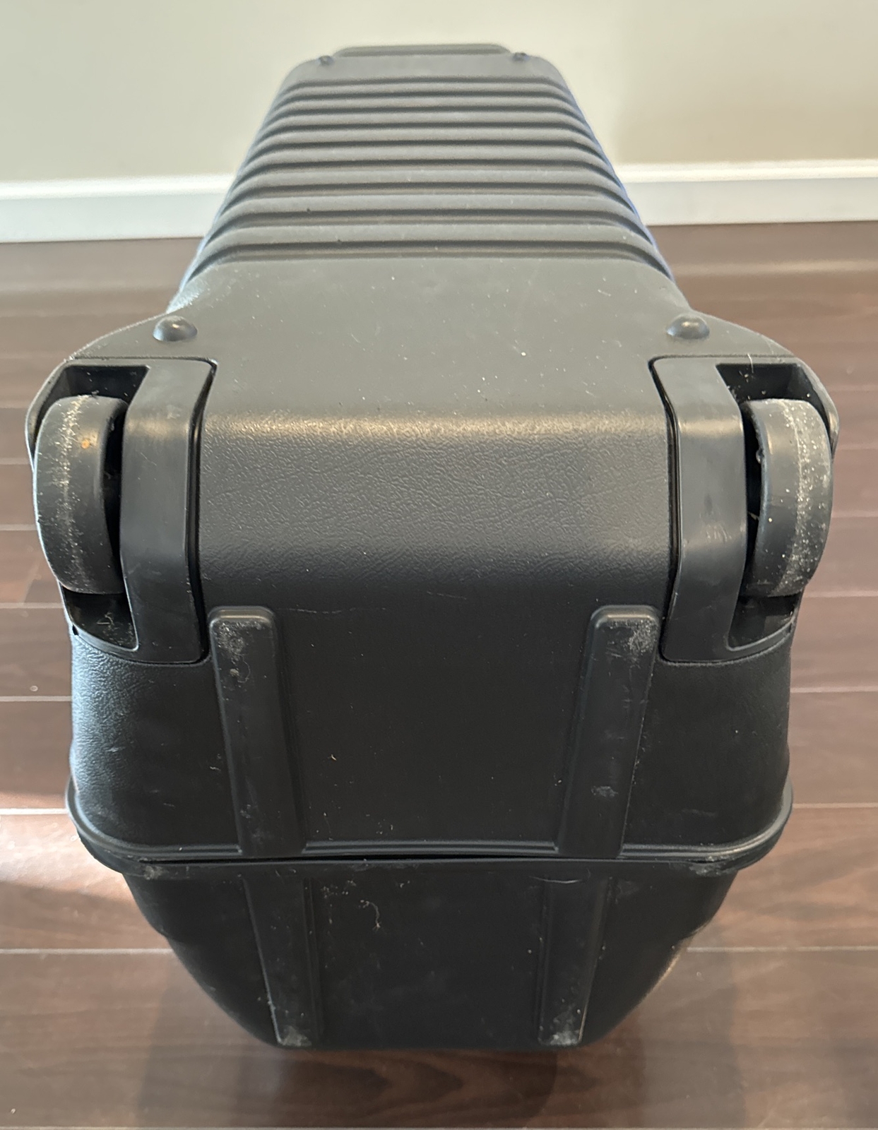 Golf Guard Travel Bag w Wheels Hard Shell Plastic Cover Case Lock