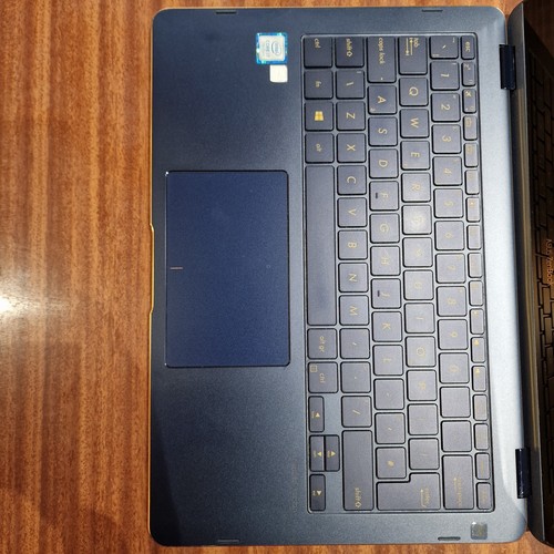 Asus ZenBook 360° Flip UX370U, i7, 13"3' , Win 11 , 512GB M2 SSD, 8Gb DDR4 RAM - Picture 10 of 24