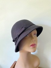 Vintage Black 100 Wool Felted Cloche Hat w/ Tied Bow EXCELLENT Condition