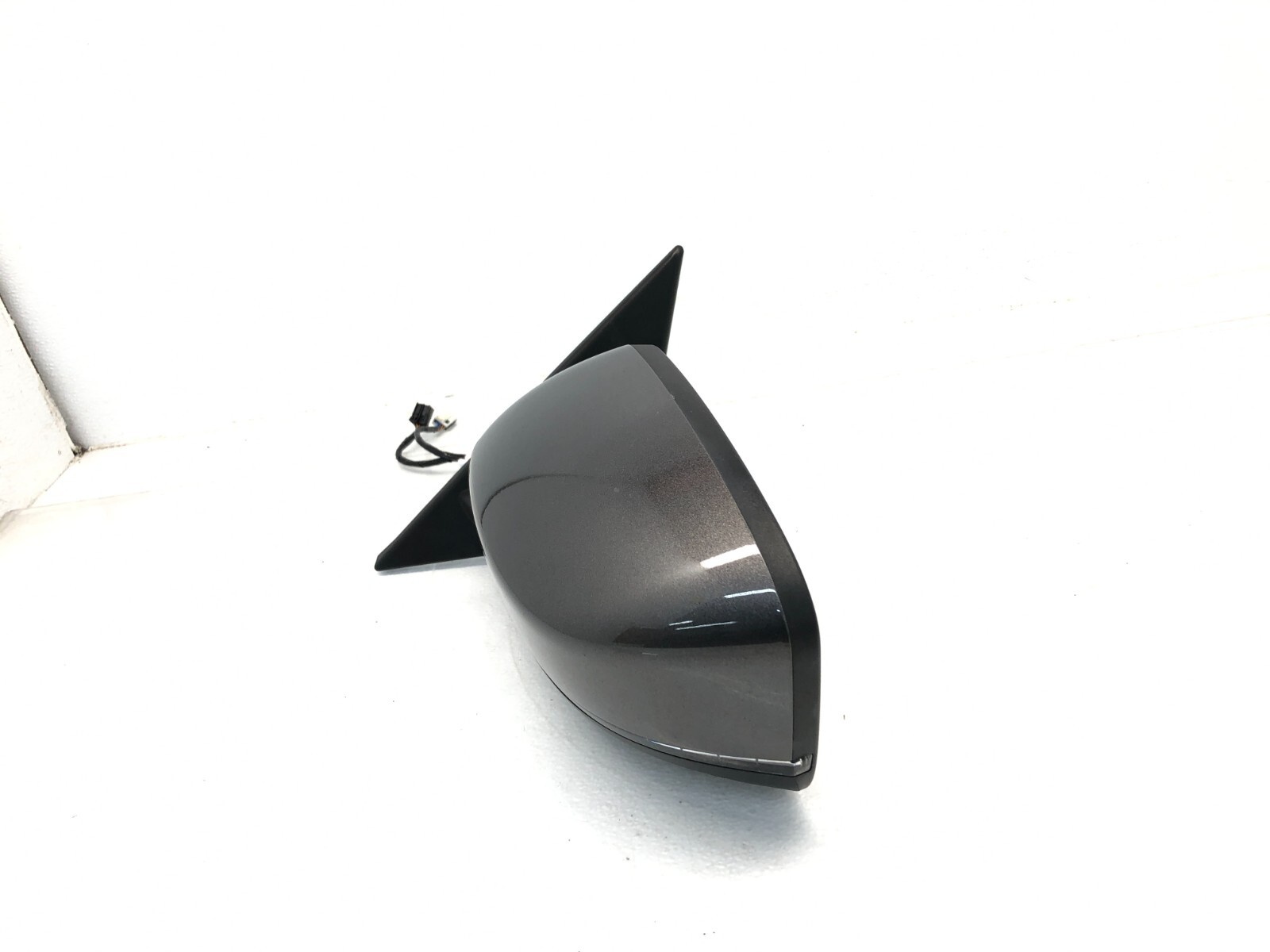 2017-2020 MASERATI LEVANTE LEFT DRIVER SIDE EXTERIOR DOOR MIRROR W/ CAMERA 571