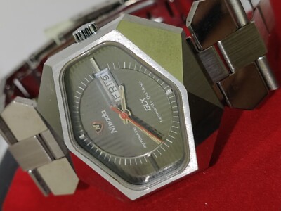 ULTRA RARE MINT NIVADA LEONARDO DA VINCI GLX VTG BLACK DIAL