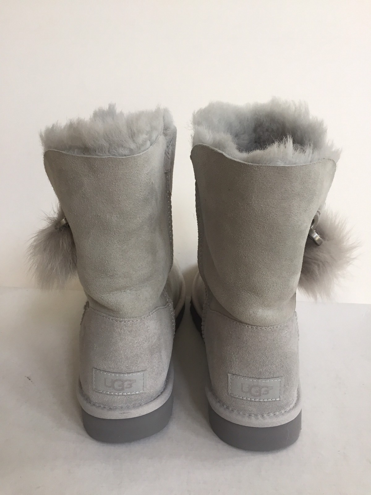 UGG IRINA GREY VIOLET CRYSTAL PIN 