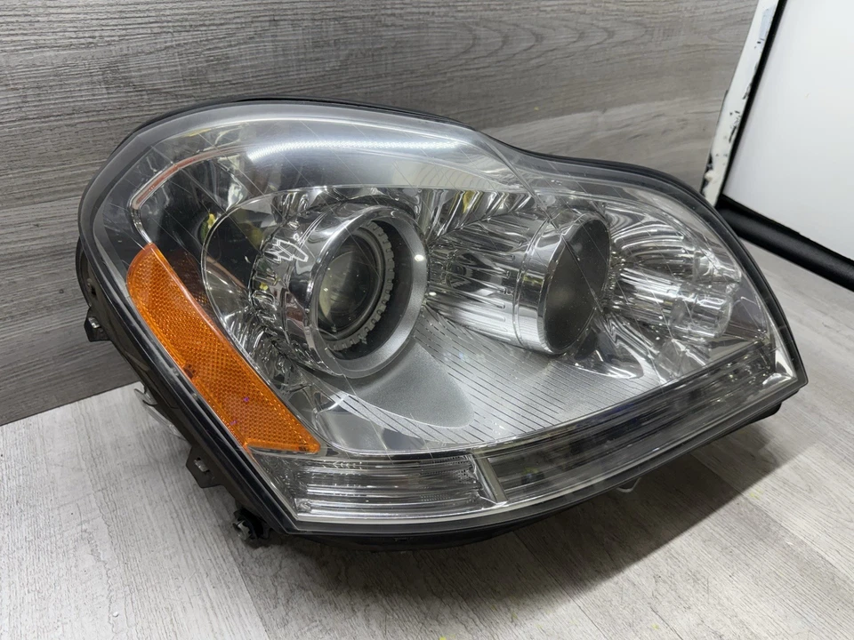2010-2012 Mercedes GL550 GL450 Passenger RH Xenon HID Head Light Lamp OEM ((MM)) - Image 4 of 4