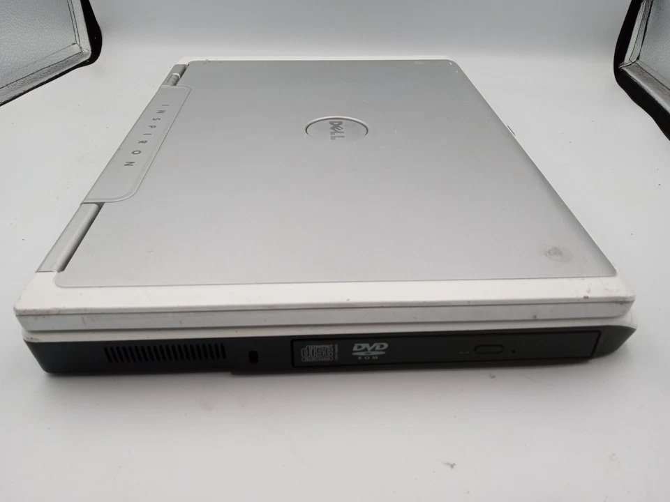 Dell Inspiron 6000 15" Laptop Intel Pentium 1GB RAM 40GB HDD WinXP - READ -RR - Image 3 of 4