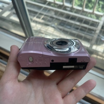 Nikon COOLPIX L21 Digital Camera 8.0MP 3.6x Optical Zoom Built-in