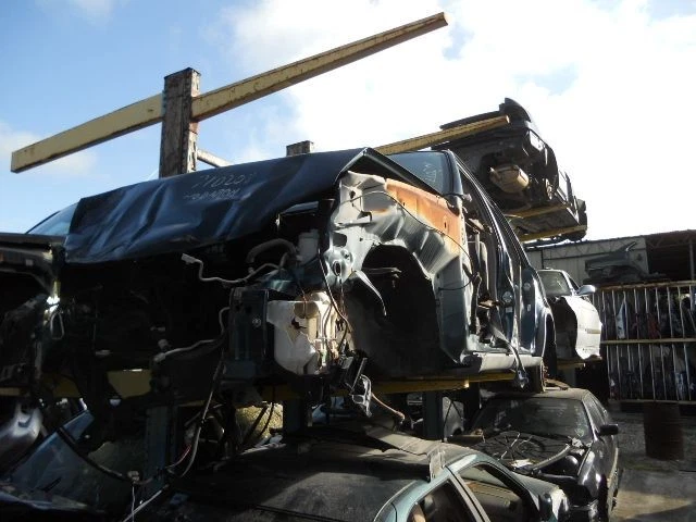 Tapa de tapa de aleta de gas para puerta de llenado de combustible Honda CR-V 1998 Foto 3 de 4