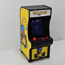 Pac Man Mini Arcade Machine Keychain 2017 Super Impulse Limited Bandai