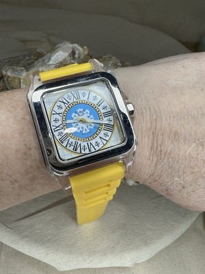 Capri Time Pippo Perez Square Water-Resistant Wristwatch Yellow Rubber Band