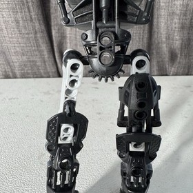 LEGO BIONICLE: Inika Toa Nuparu 8729 - 2006 - 98% Complete, Working Sword