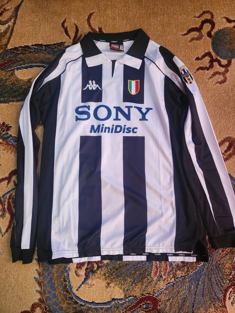 Juventus Kappa In International Club Soccer Fan Apparel