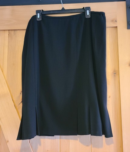 Jones New York Size 16W Ribbed Pleated Hem Lined Skirt Corpgoth 36x24