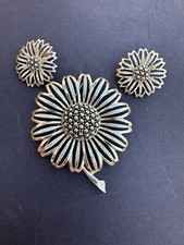 Vintage Sarah Coventry “Daisy Mae” Large Sunflower Brooch And Matching Earrings