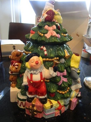 Spode Christmas Tree cookie Jar 13