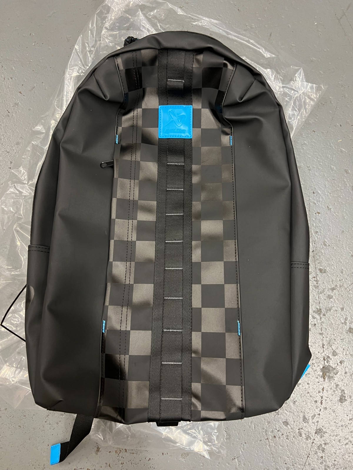 Picture 1 of 10