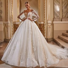 Luxury Beaded Wedding Dress Long Sleeve Lace Appliques Princess Bride Ball Gown