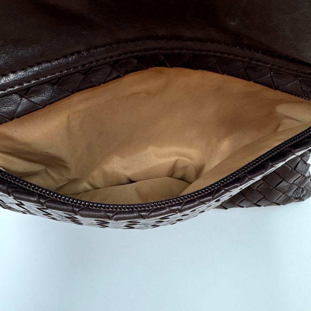 Bottega Veneta Brown All-Leather Shoulder Bag Adjustable Strap Authentic Used thumbnail 17