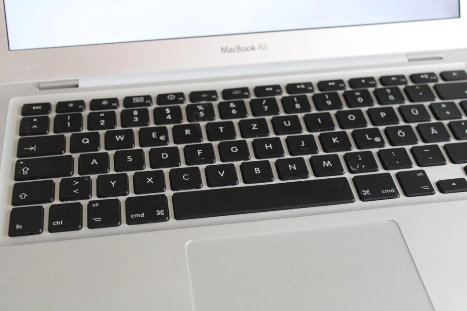 Apple MacBook Air 1. Generation 2008 first Model 1st Gen ( not tested) - Bild 3 von 4