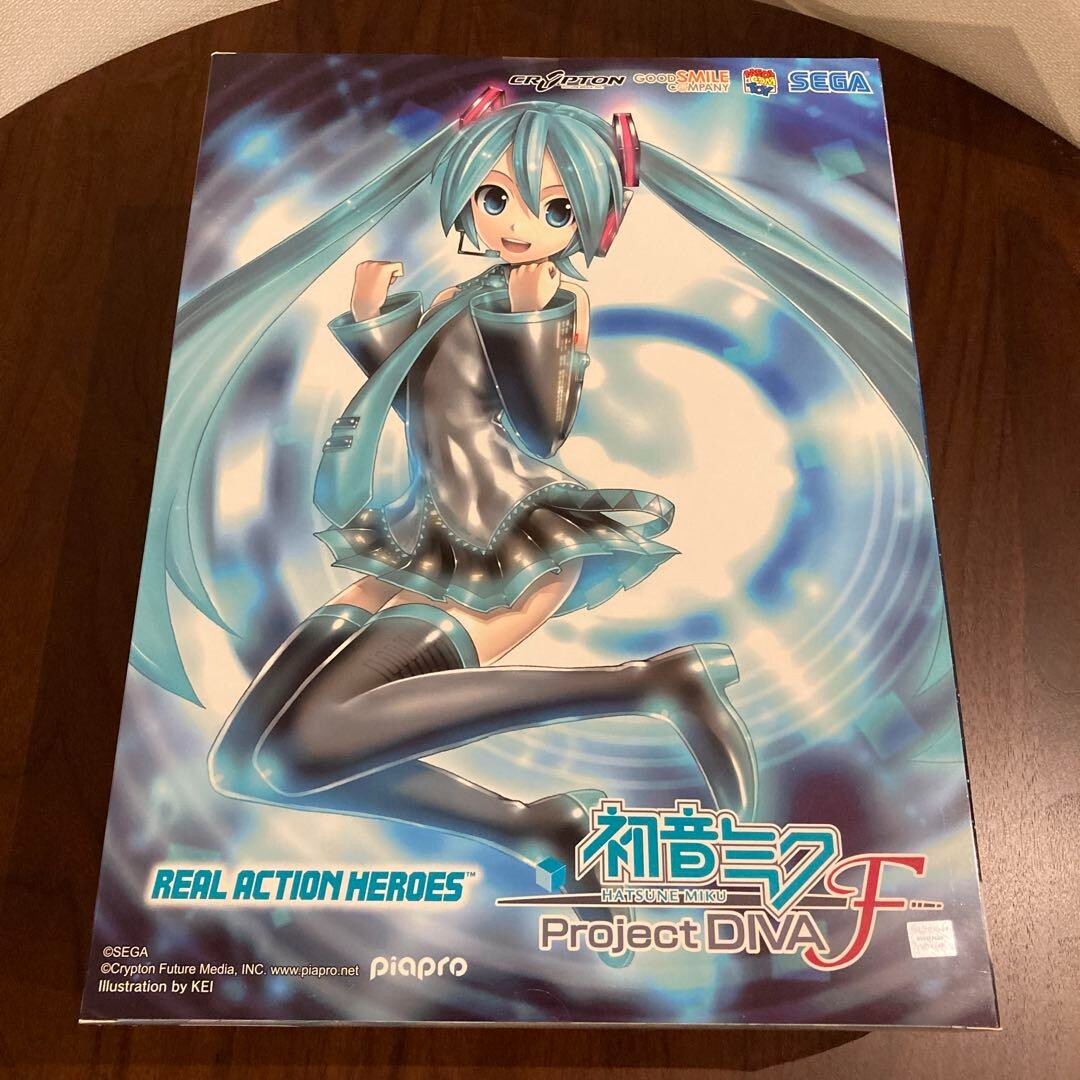 Project DIVA F Hatsune Miku EXPRESS Figure 1/6 REAL ACTION HEROES