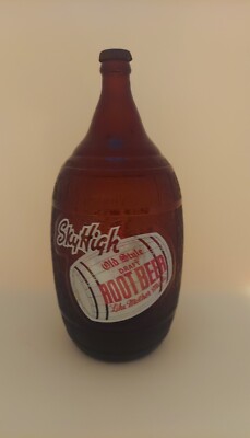 SKY HIGH 1940s ROOT BEER BOTTLE 1/2 GALLON  MILWAUKEE WISCONSIN WI