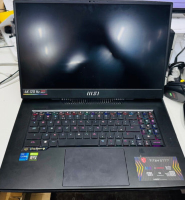 MSI Gaming Laptop Titan GT77 17,3'' i7 12. Gen 16GB 1TB RTX3070Ti (Keep Crash)