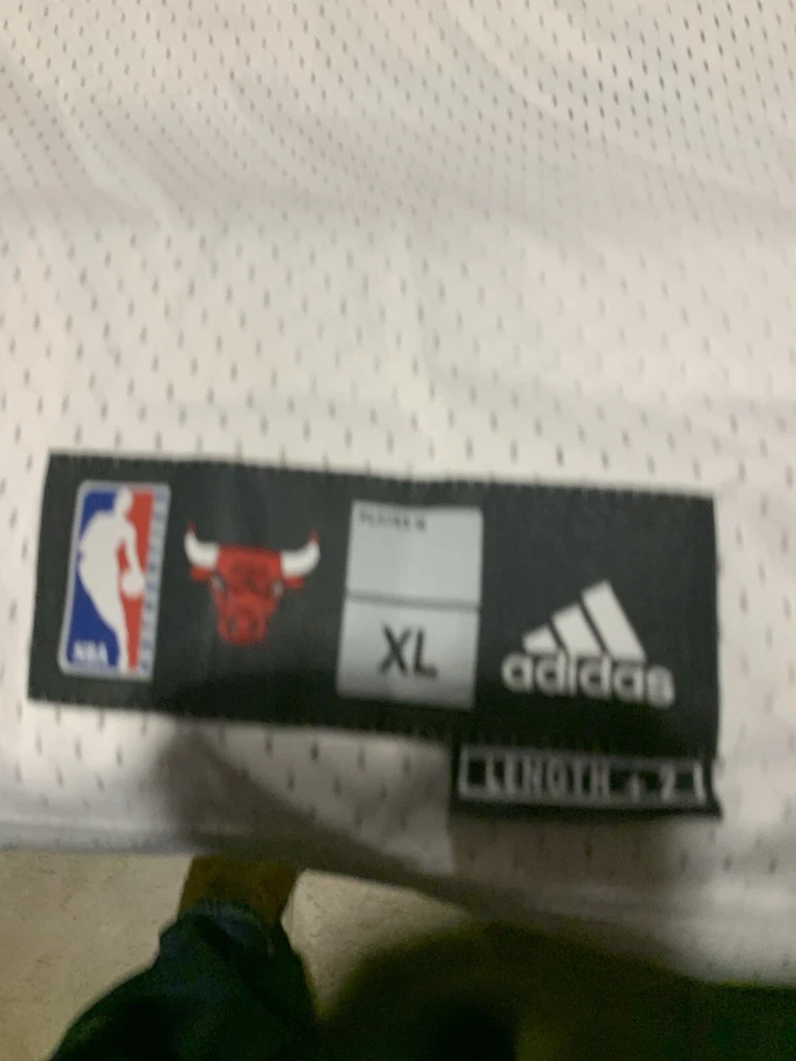 Camiseta deportiva Adidas XL de Ben Gordon Bulls Foto 4 de 4