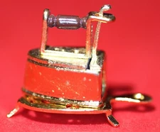 Concord Dollhouse Miniature Antique Copper Finish Iron, 1:12 scale #M777