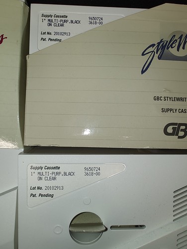 GBC Lettering System E w/Cassettes & Carrying Case - Picture 17 of 19