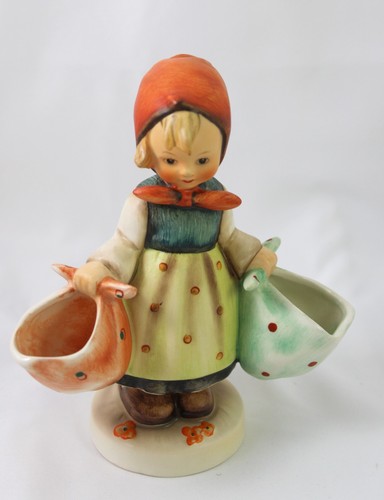 Hummel Figur #175 "Mother's Darling" TMK-3 5 1/2" ohne Karton