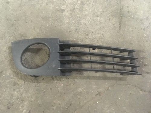 Audi A6 Avant 4B Kombi (01-04) Abdeckung für Nebelscheinwerfer rechts 4B0807682T